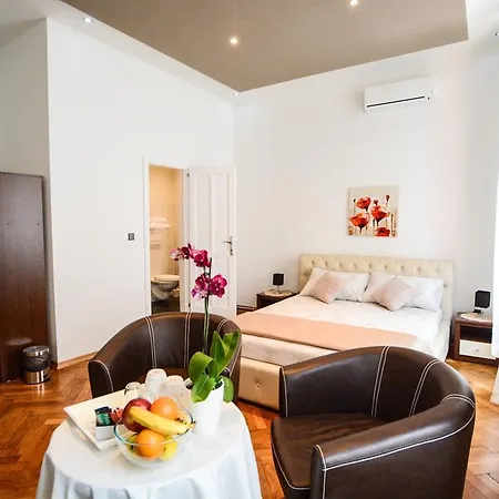 Center 3* Pula