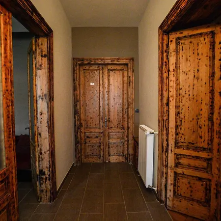 Bed & Breakfast Center 3*