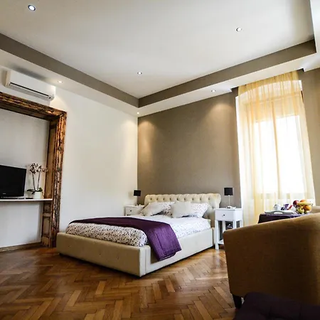 Center Bed & Breakfast